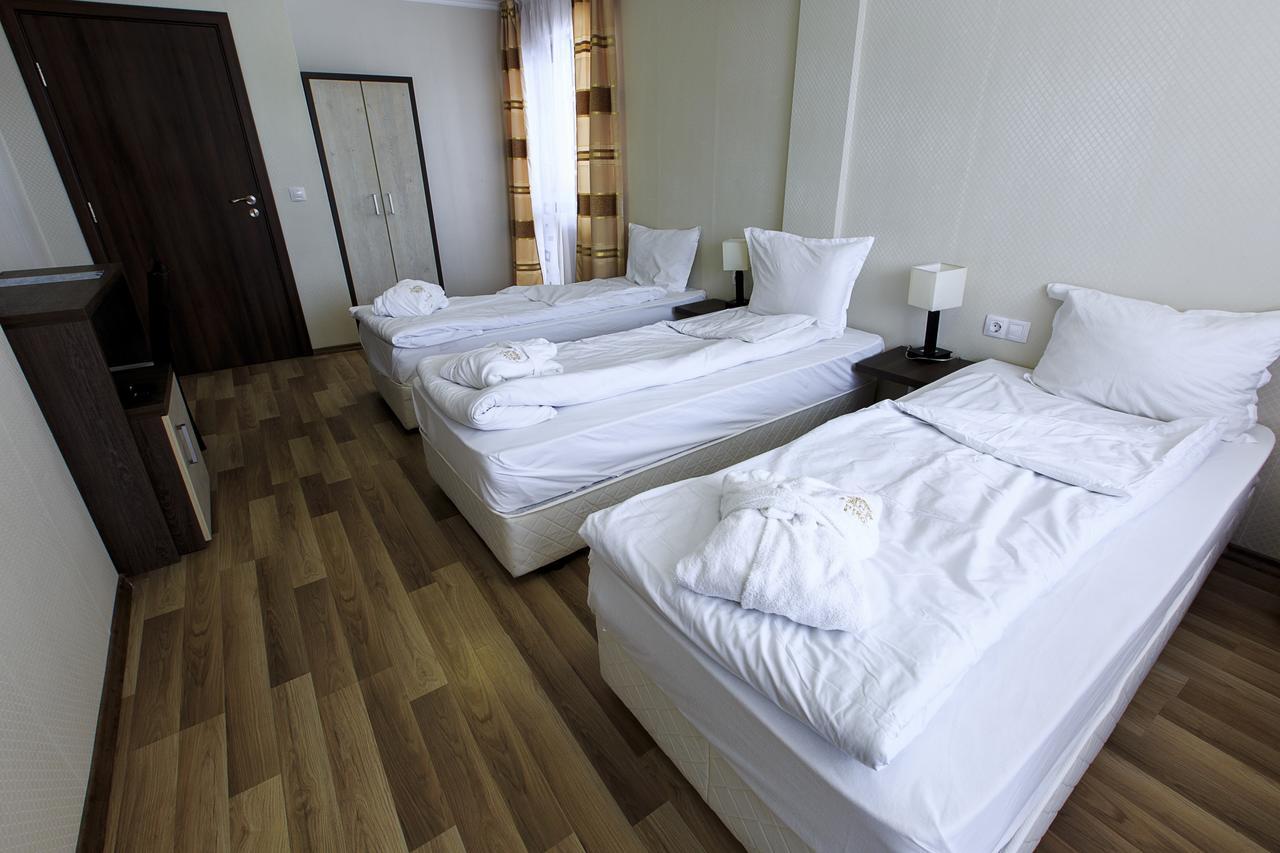 Hotel Nikol Dolna Banya Kültér fotó